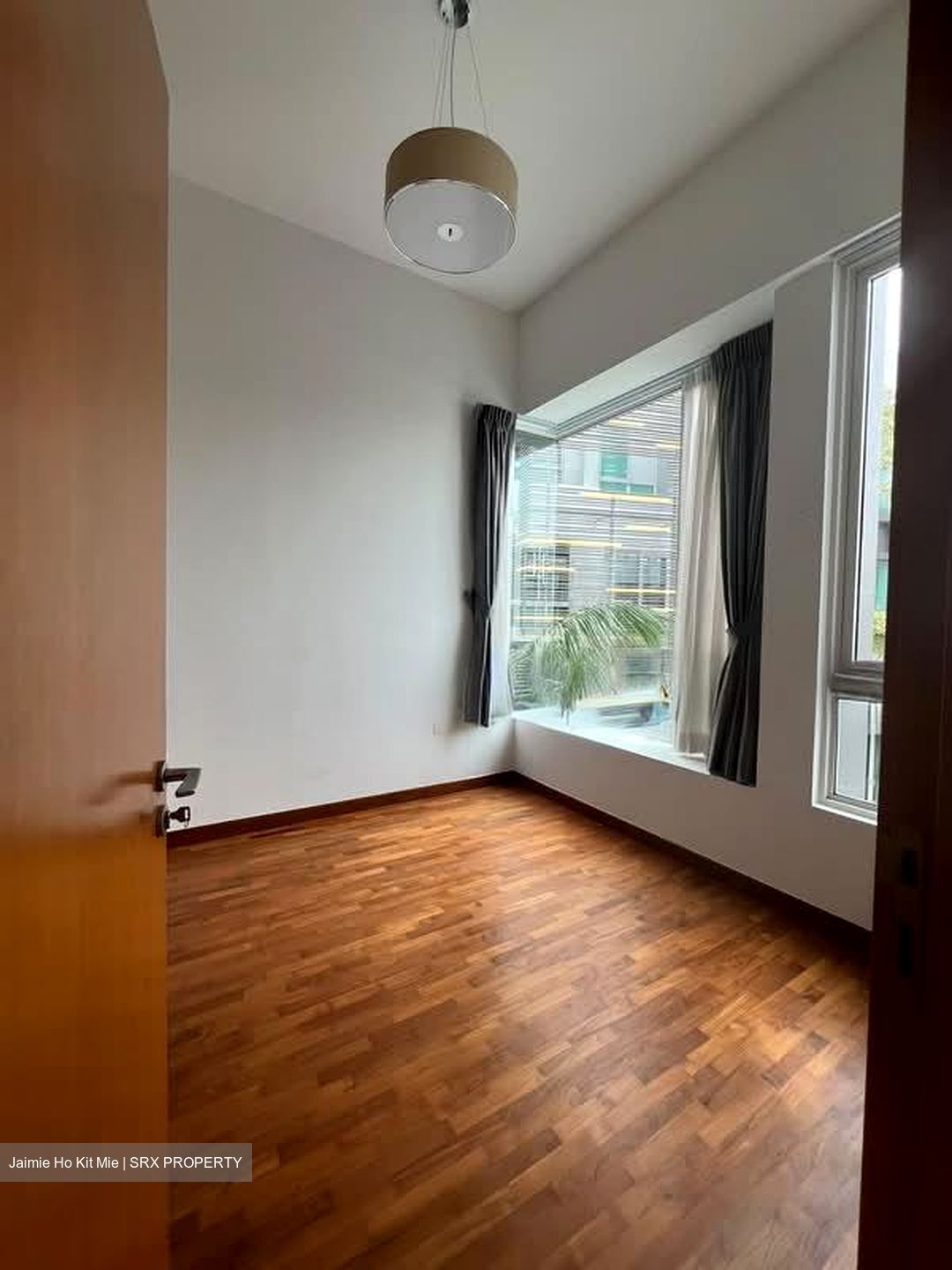 Cabana (D28), Terrace #568769701